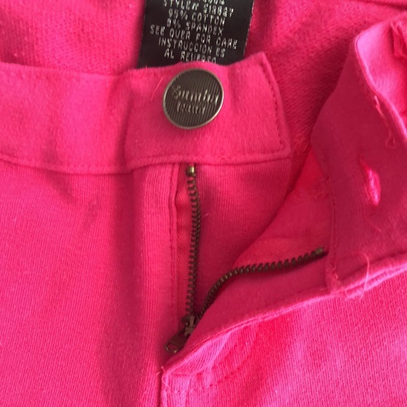 Sumba stretch shorts hot pink size 11-12. - Picture 4 of 5